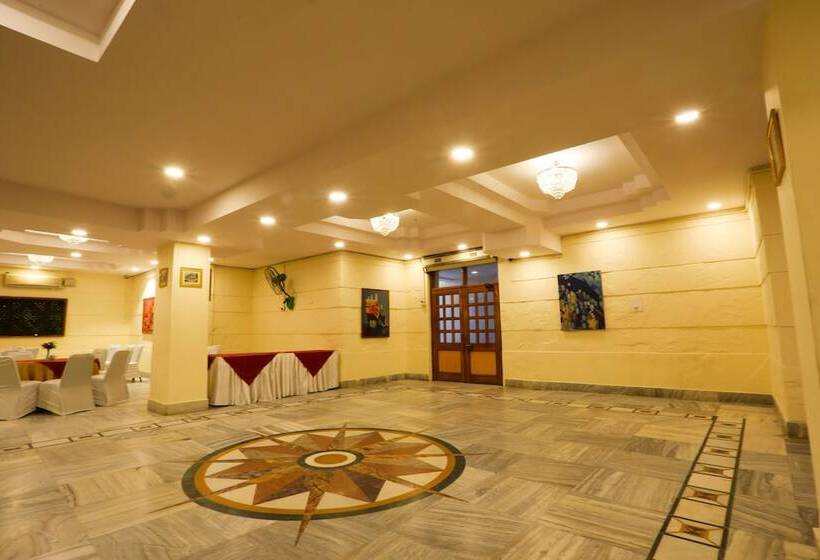 בית מלון כפרי Classic Residency