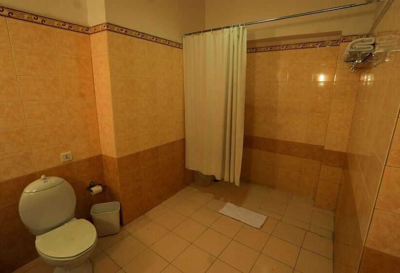 בית מלון כפרי Classic Residency