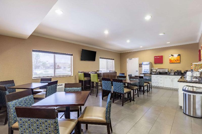 בית מלון כפרי Comfort Inn South Tulsa   Woodland Hills