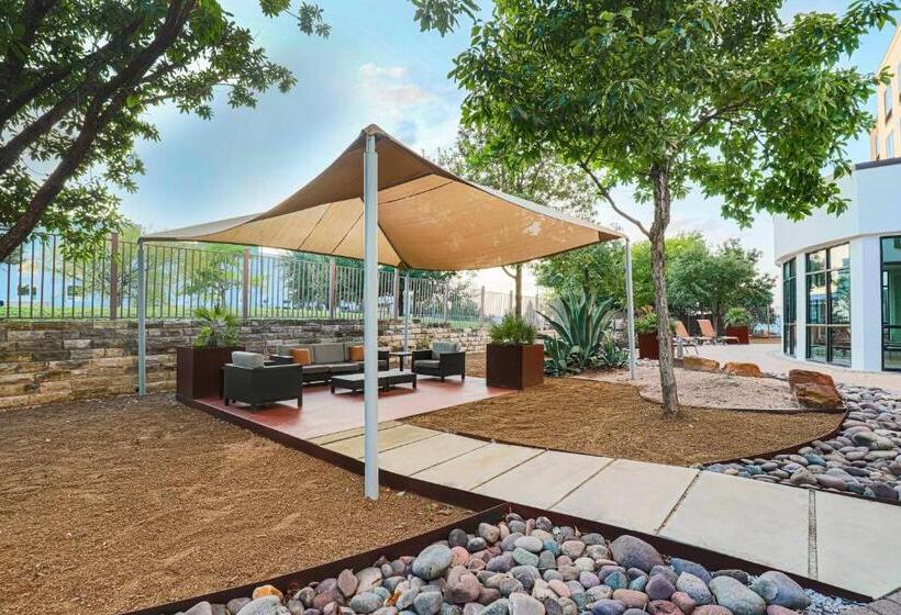 ホテル Courtyard Austin Airport