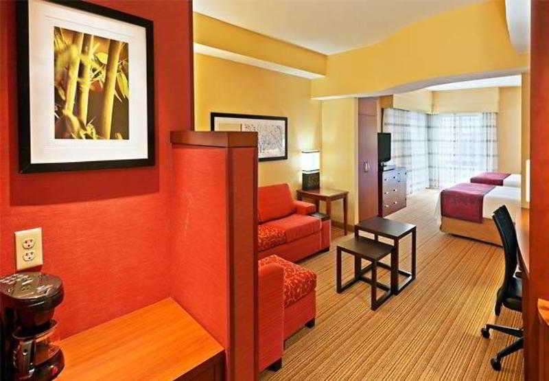 فندق Courtyard By Marriott Tulsa Woodland Hills