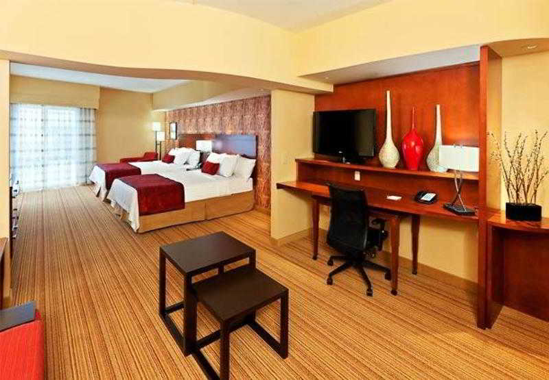 فندق Courtyard By Marriott Tulsa Woodland Hills