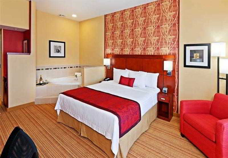 فندق Courtyard By Marriott Tulsa Woodland Hills