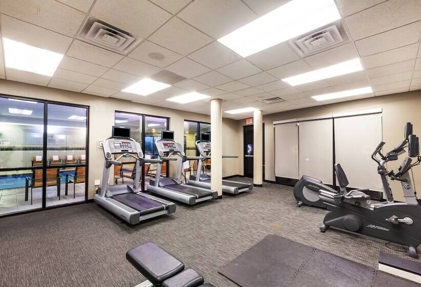 فندق Courtyard By Marriott Tulsa Woodland Hills