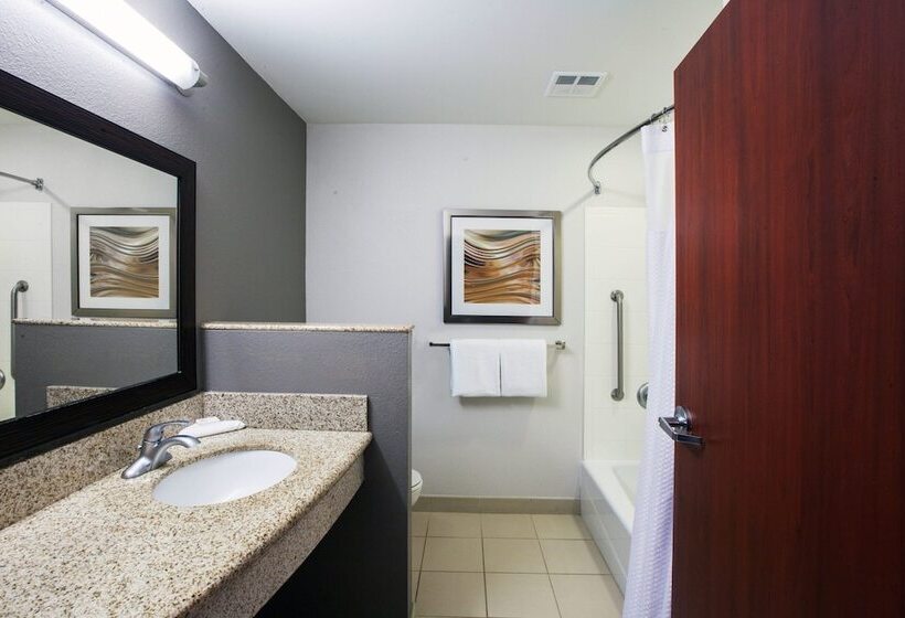 فندق Courtyard By Marriott Tulsa Woodland Hills