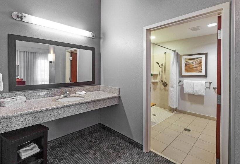 فندق Courtyard By Marriott Tulsa Woodland Hills