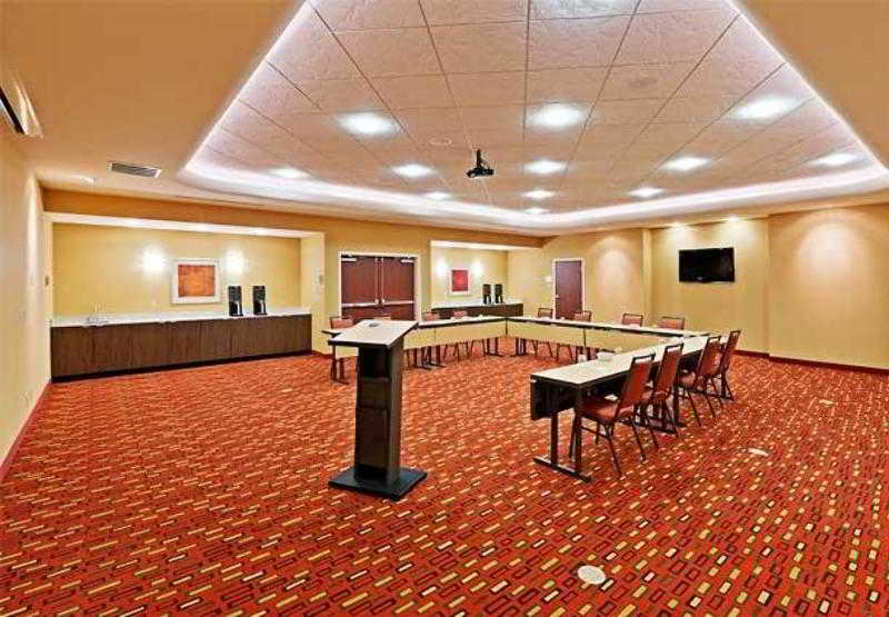 فندق Courtyard By Marriott Tulsa Woodland Hills