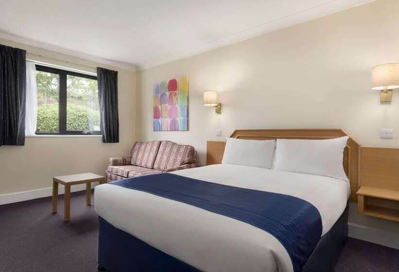 Отель Days Inn Stafford