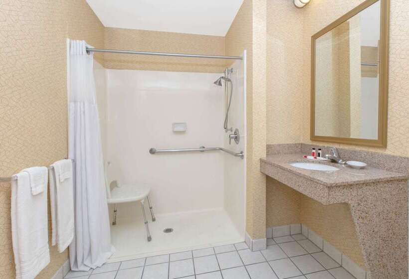 فندق Days Inn By Wyndham Tulsa Central