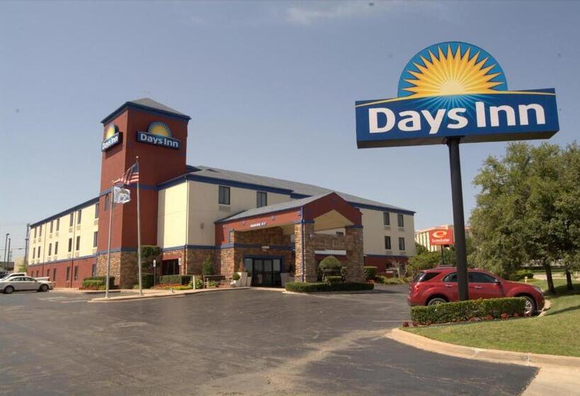 فندق Days Inn By Wyndham Tulsa Central