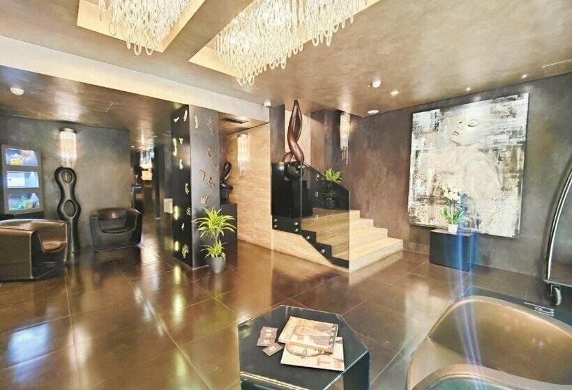 בית מלון כפרי Divina Luxury
