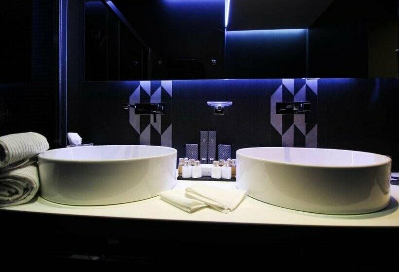 בית מלון כפרי Divina Luxury