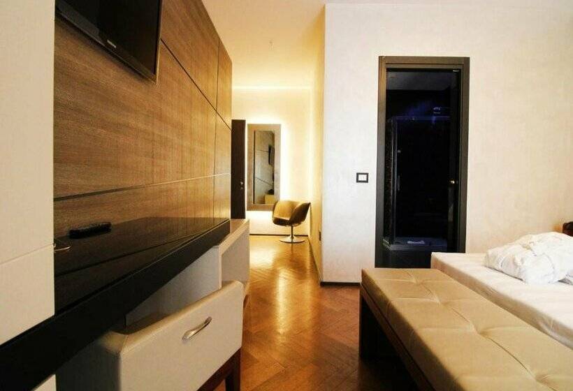 בית מלון כפרי Divina Luxury