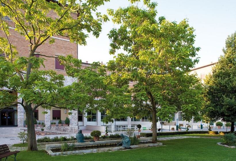 فندق Domus Pacis Assisi