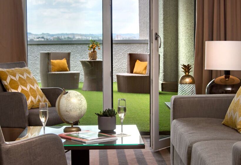 هتل Doubletree By Hilton Lyon Eurexpo & Spa