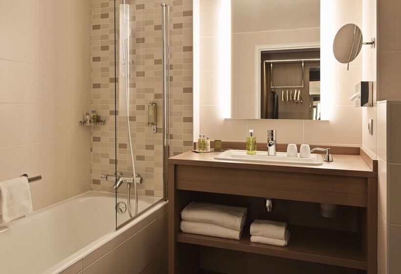 ホテル Doubletree By Hilton Lyon Eurexpo & Spa