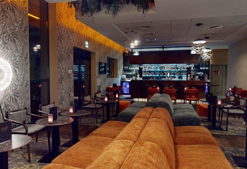 ホテル Doubletree By Hilton Lyon Eurexpo & Spa