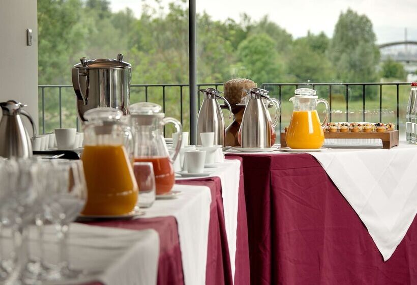 ホテル Doubletree By Hilton Lyon Eurexpo & Spa