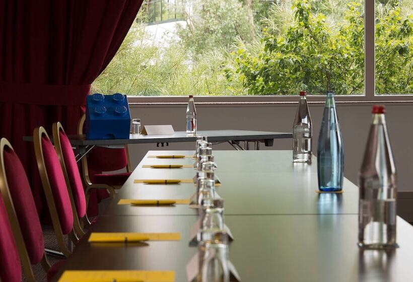 هتل Doubletree By Hilton Lyon Eurexpo & Spa