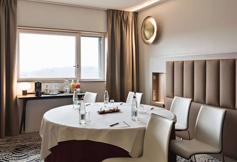 ホテル Doubletree By Hilton Lyon Eurexpo & Spa