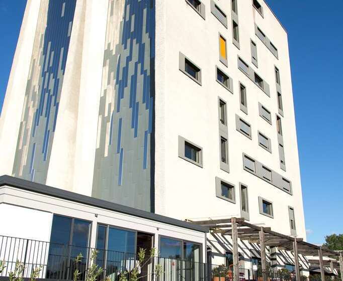 ホテル Doubletree By Hilton Lyon Eurexpo & Spa