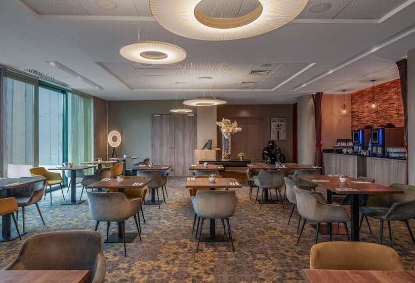 ホテル Doubletree By Hilton Lyon Eurexpo & Spa