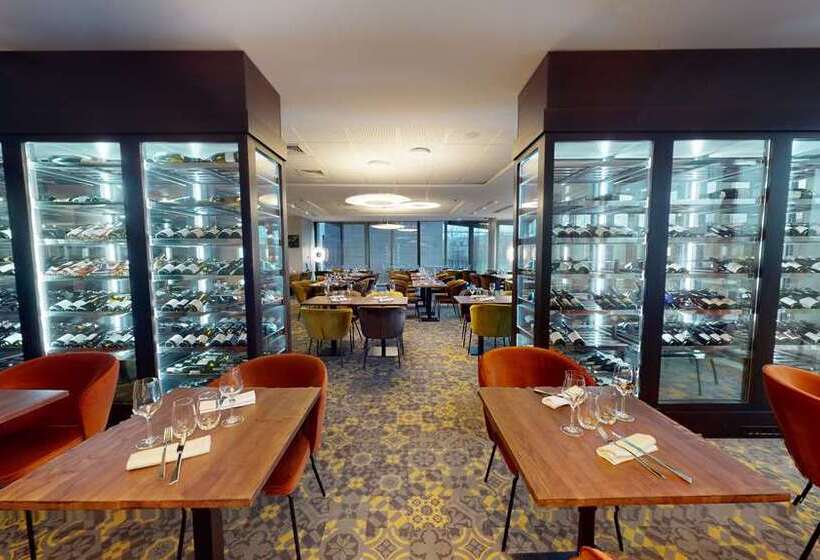 هتل Doubletree By Hilton Lyon Eurexpo & Spa
