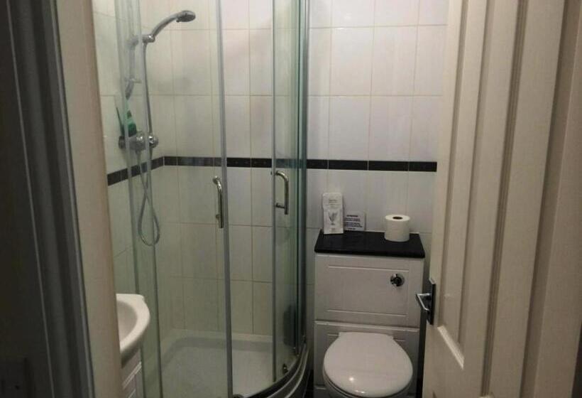 ホテル The Douglas