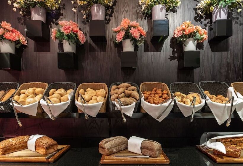 Van Der Valk Hotel Duiven Near Arnhem A12