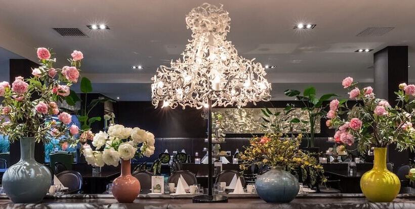 Van Der Valk Hotel Duiven Near Arnhem A12