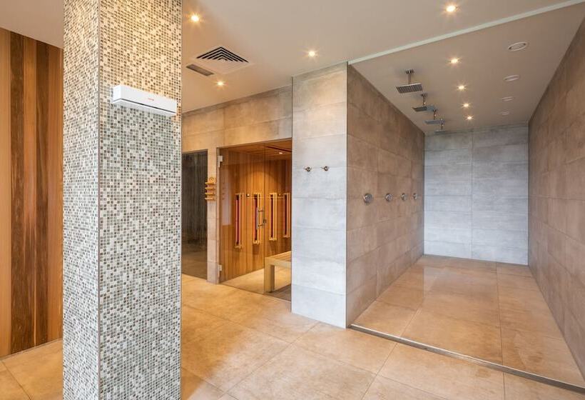 Van Der Valk Hotel Duiven Near Arnhem A12