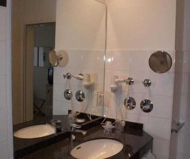 酒店 Entrée Groß Borstel Garni