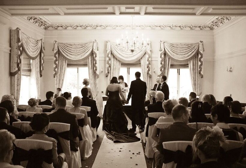 ホテル Farington Lodge