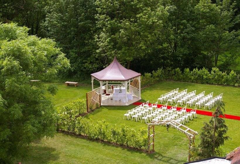 Отель Farnham House