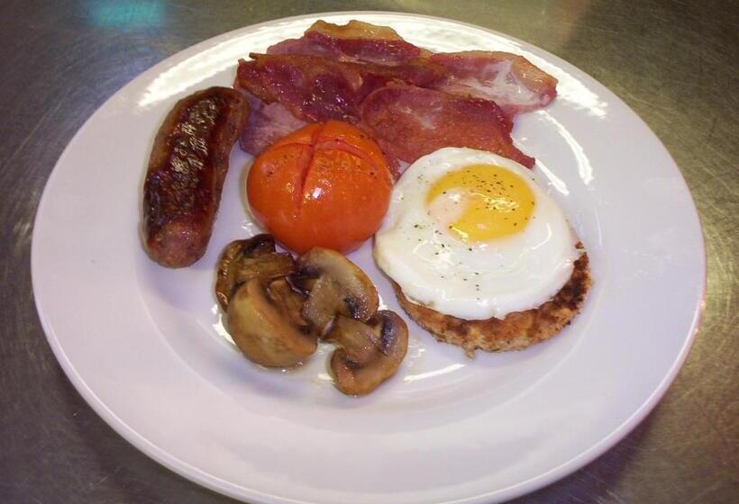 Отель Farnham House