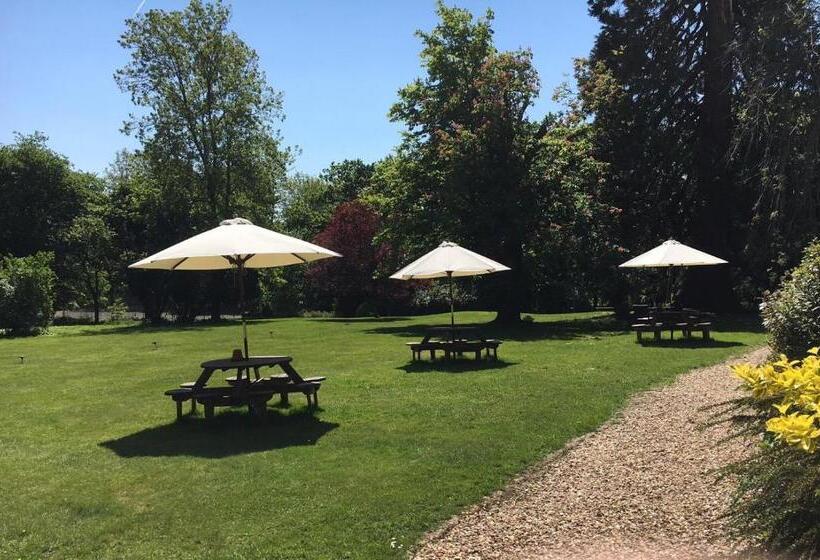 Отель Farnham House