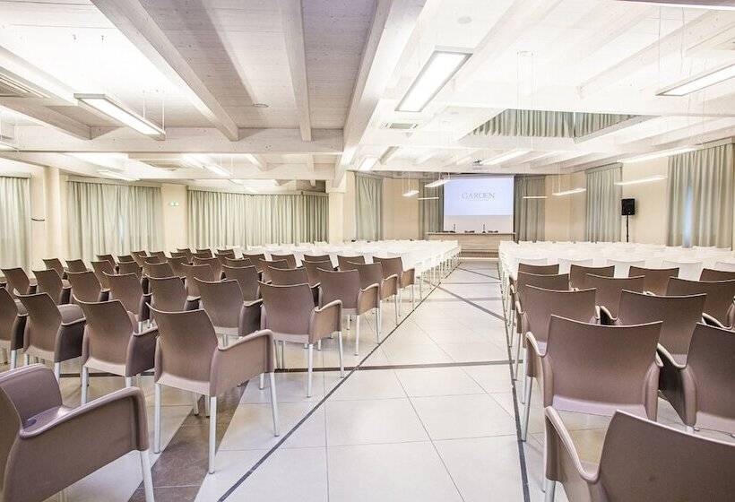 فندق Garden Toscana Resort