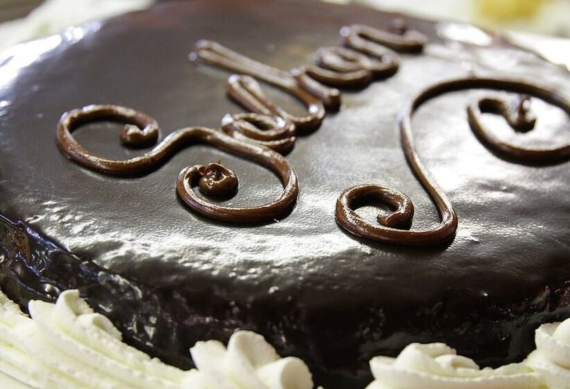 فندق Garden Toscana Resort