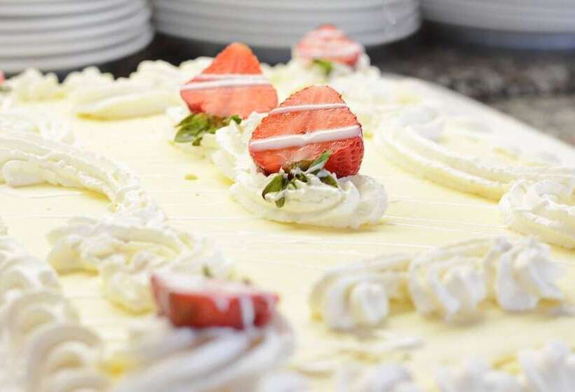 فندق Garden Toscana Resort