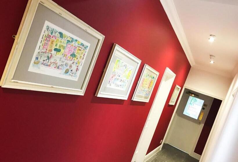 Отель Gidea Park