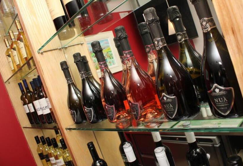 Отель Gidea Park