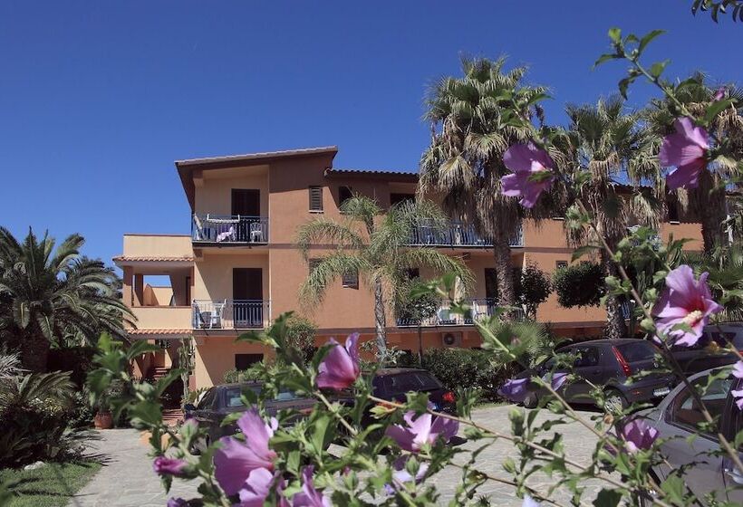 ホテル Grotticelle