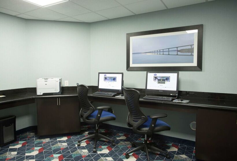 호텔 Hampton Inn & Suites Ankeny