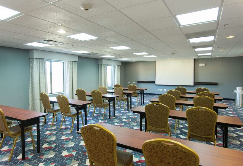 호텔 Hampton Inn & Suites Ankeny