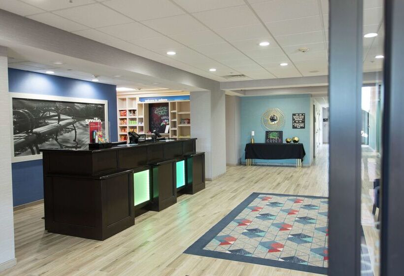 호텔 Hampton Inn & Suites Ankeny