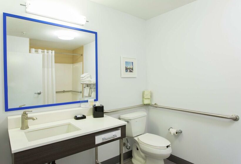 호텔 Hampton Inn & Suites Ankeny