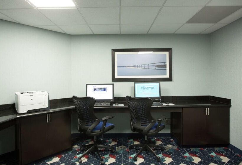 호텔 Hampton Inn & Suites Ankeny