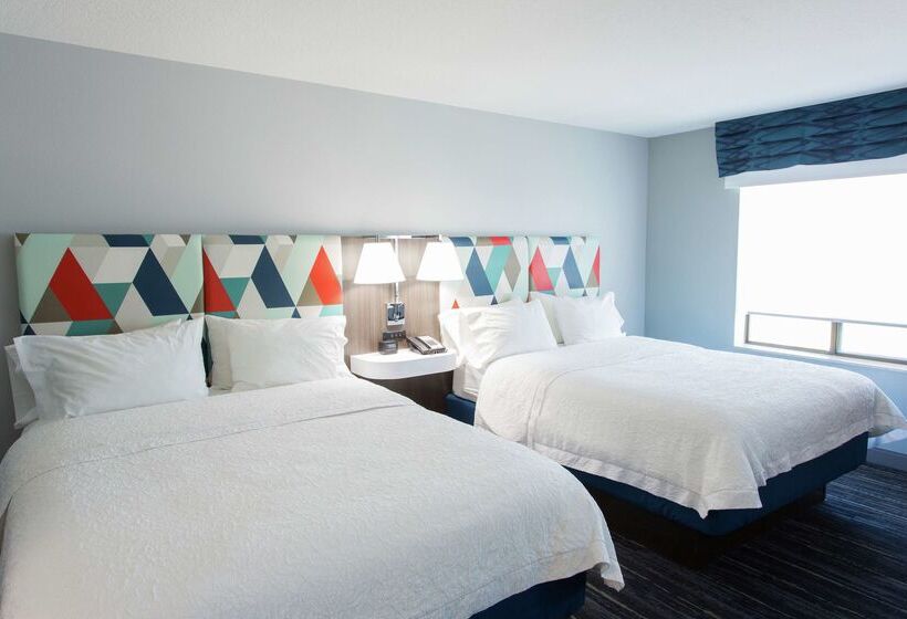 호텔 Hampton Inn & Suites Ankeny