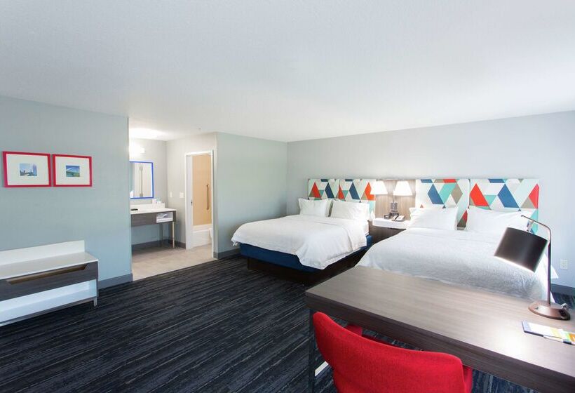 호텔 Hampton Inn & Suites Ankeny