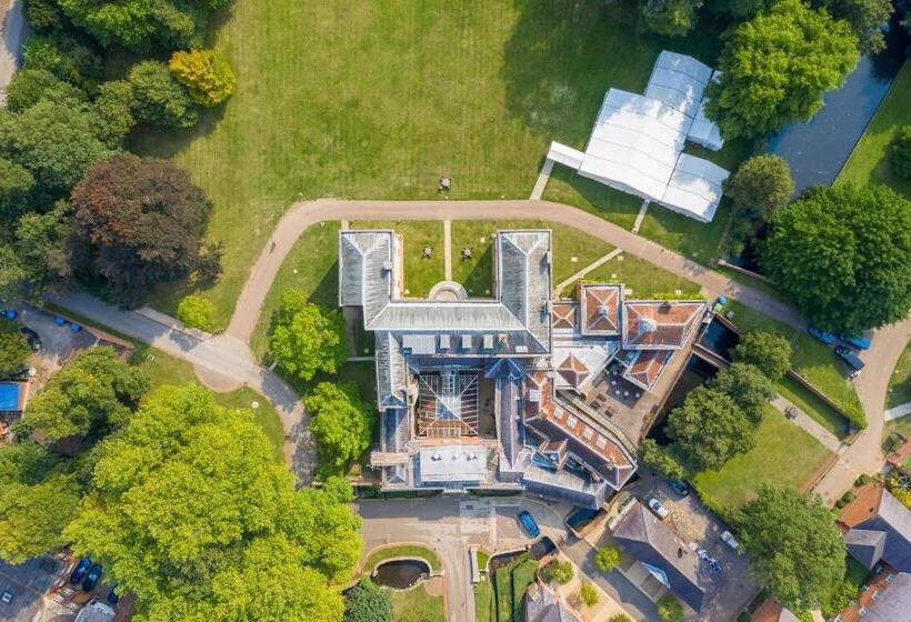 בית מלון כפרי Hitchin Priory